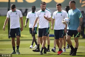 易游体育入口 -摩纳哥发布备战花絮，赛前扳平良机，亚冠任务艰巨，身体对抗强度拉满的简单介绍