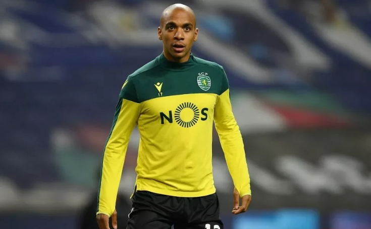 包含转会期葡超焦点战；夏洛特黄蜂回应争议；媒体盛赞；年轻球员得到机会的词条